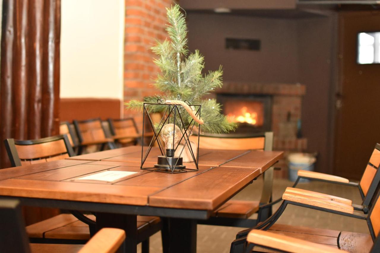 Hotel Dabrowiak Dąbrowa Górnicza Εξωτερικό φωτογραφία