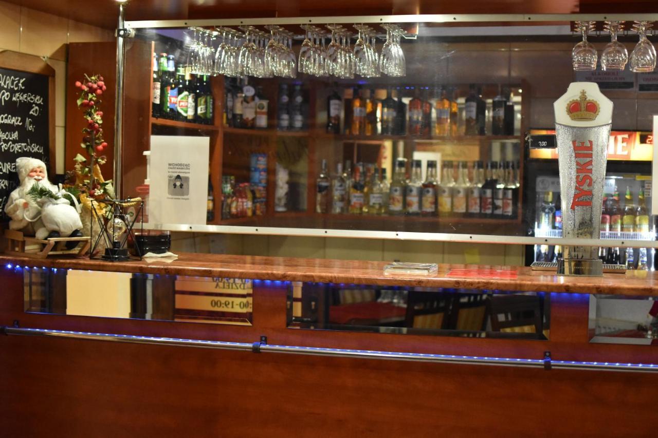 Hotel Dabrowiak Dąbrowa Górnicza Εξωτερικό φωτογραφία