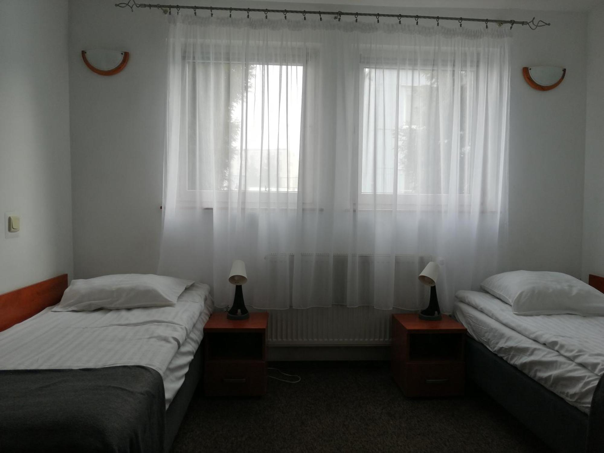 Hotel Dabrowiak Dąbrowa Górnicza Εξωτερικό φωτογραφία